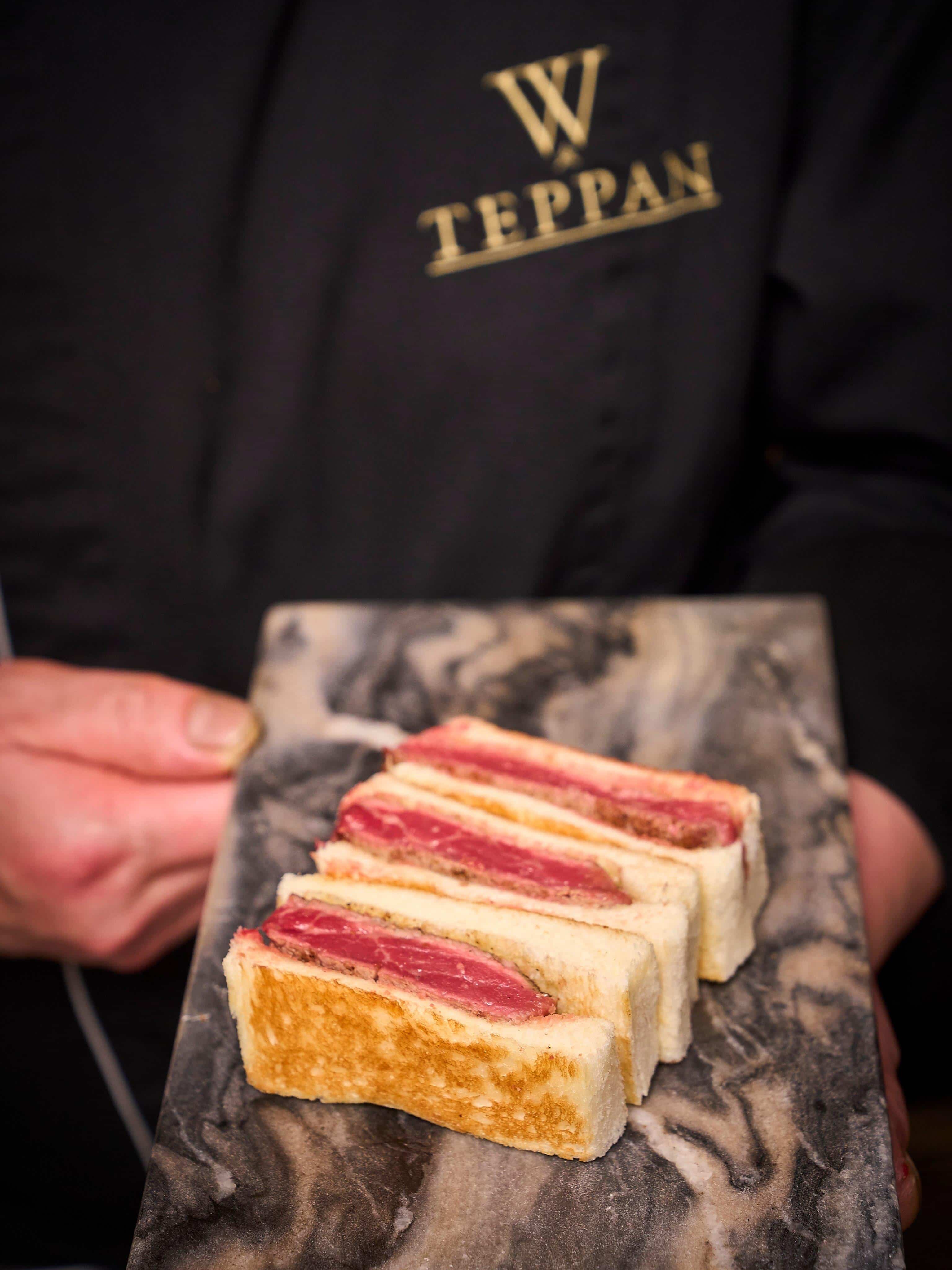 ウルフギャング・ステーキハウスの味わいを、サンドイッチでも。