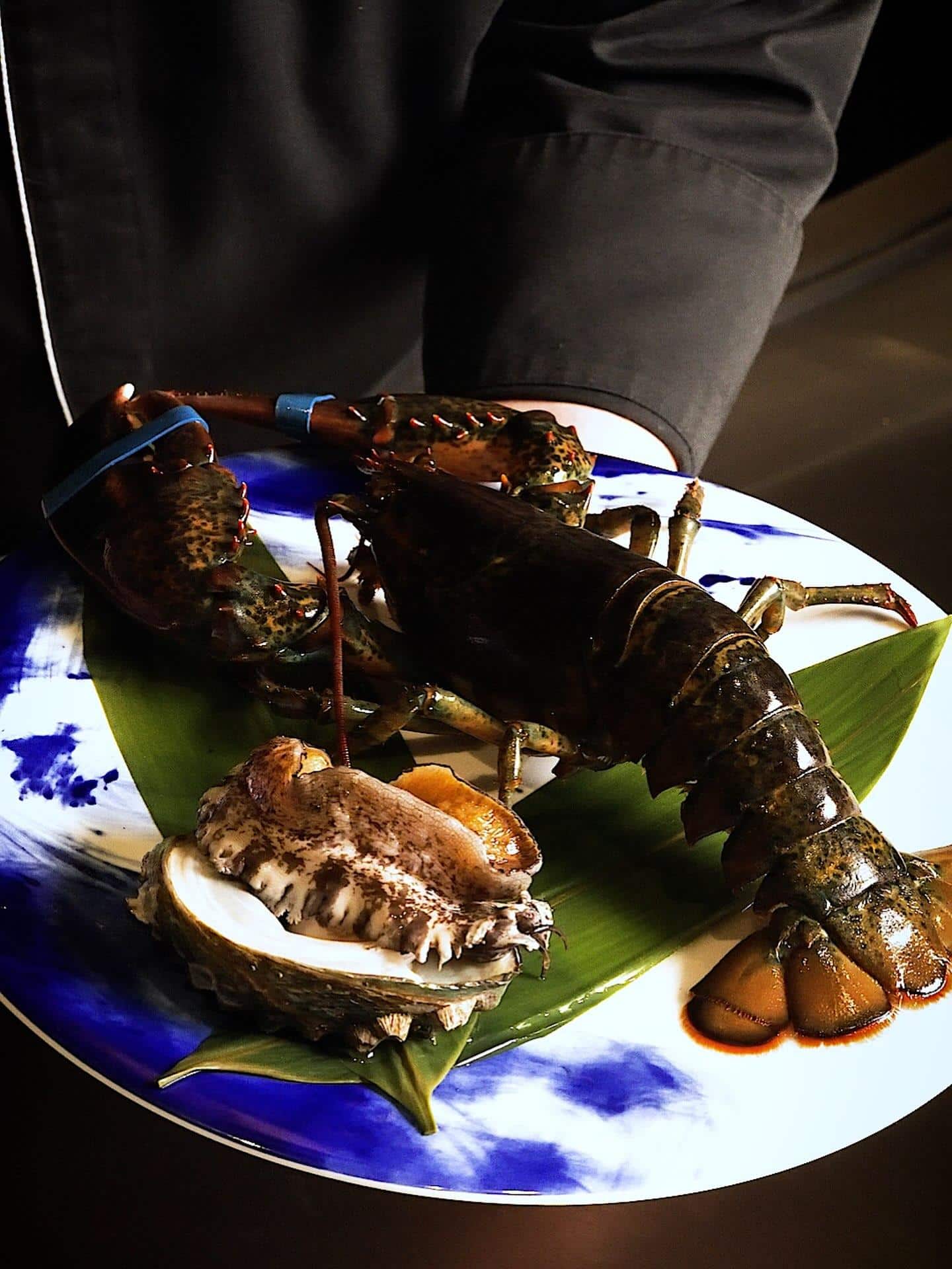 肉料理とともに味わいたい、海の幸。